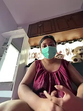 Yourhornynightmare live cam preview