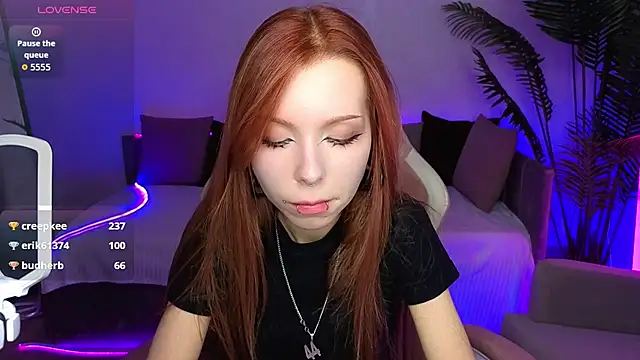 Star_Tarra live cam preview