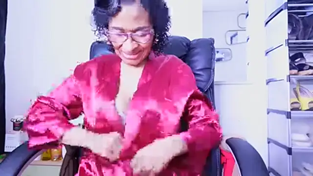 Aries_Mature live cam preview