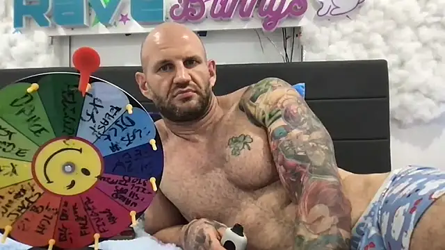 brianomally (Ask my age) - Flash dick for 6 min ask about my pornos
