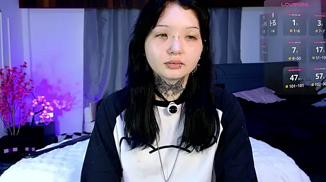 Show in live webcam con Lein_Bone - Giocattoli Lovense interattivi disponibili