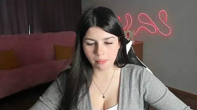 KisaModel live cam on StripChat