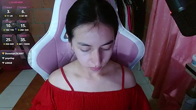 Maggie_Fox3 live cam on StripChat