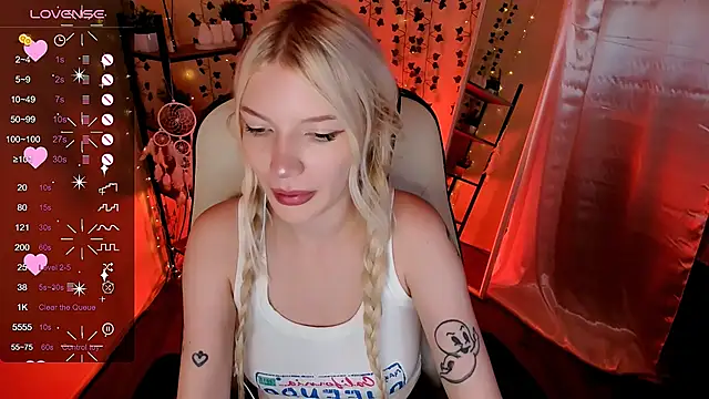 AnyaTaylor_