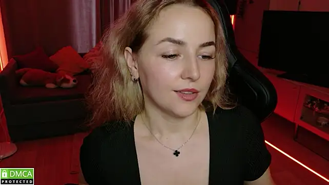 Mira_Mermayd live cam preview