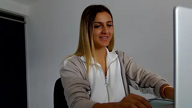 NicolePlay