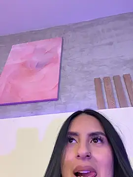 AlinaPrescott live cam on StripChat