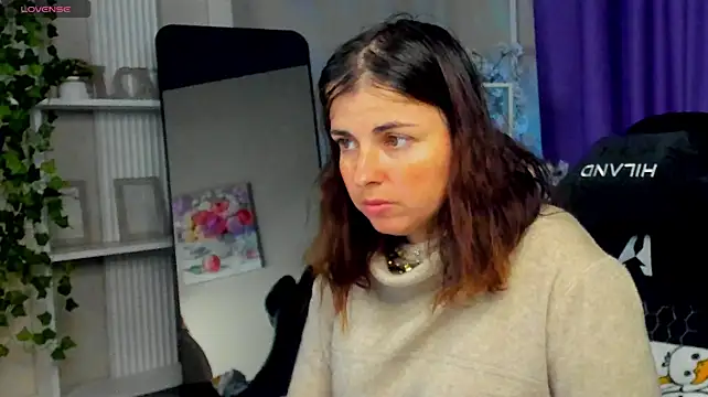 MartaEdams live cam on StripChat
