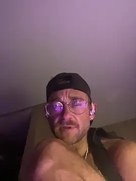 MaxSpadeErotica live sex cam
