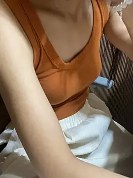Mina048