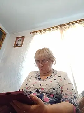 Elena_Beautiful784