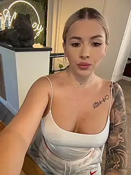 IveySin live cam preview