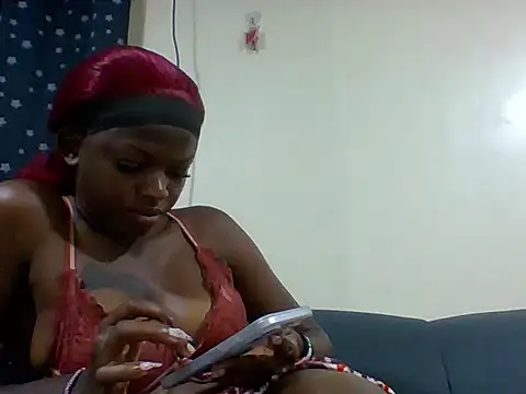 Sexy_Essiie