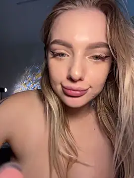 HugeBoobsAlice live sex cam