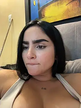 SierraGrec live cam on StripChat