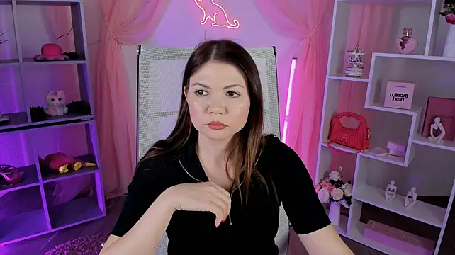 ElaraWynne