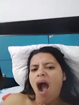 selena_foxy live cam preview