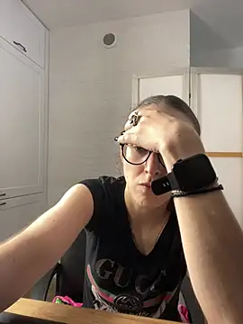 Show in live webcam con MartiniiSelenna - Giocattoli Lovense interattivi disponibili