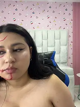 Show in live webcam con Zarath_tf - Giocattoli Lovense interattivi disponibili