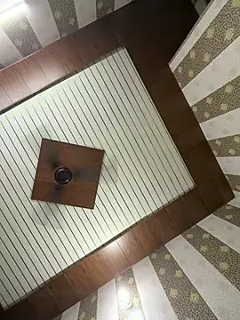 yours_queen_11 live sex cam