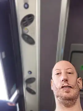 Bruno-B live cam on StripChat