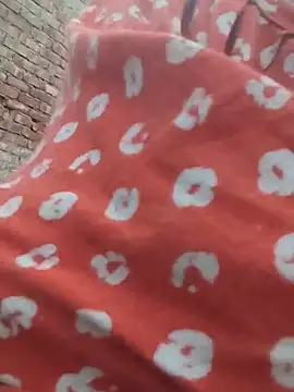Sweet-runi live cam preview