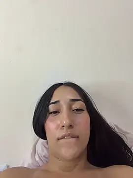 isabellaHill2 live sex cam