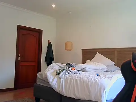 TroyDieselXXX webcam