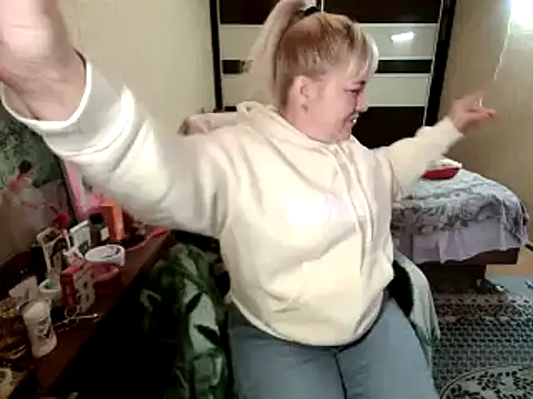 Lia_Laguna77