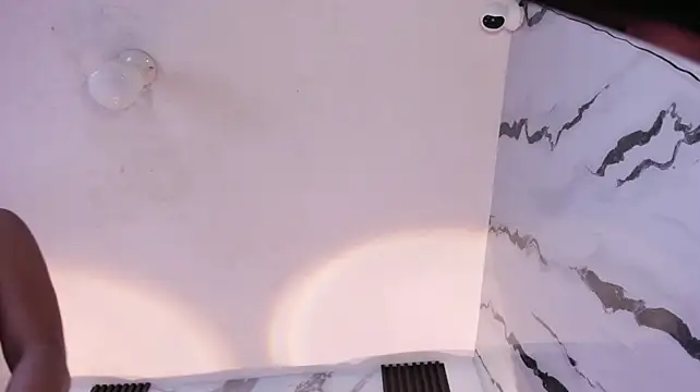averline_sterling webcam
