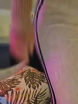 TheNaturalistX live cam preview
