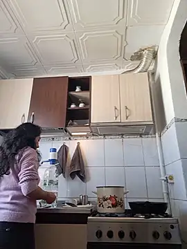 BellaVelvetNoir live cam preview