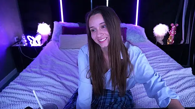 TinyNatalie live cam preview