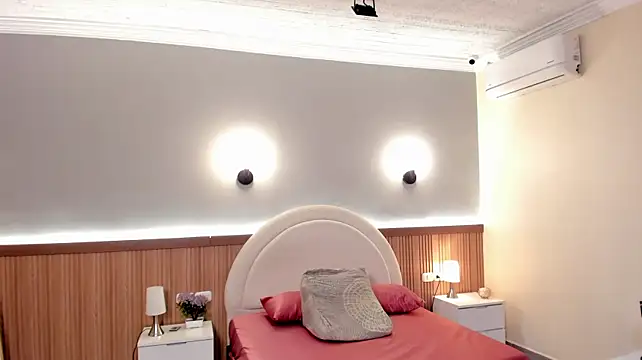 zoepinkett webcam