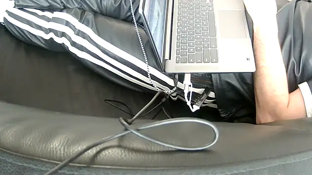 buffaloleather live cam preview