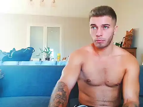 Elkafit28 live sex cam