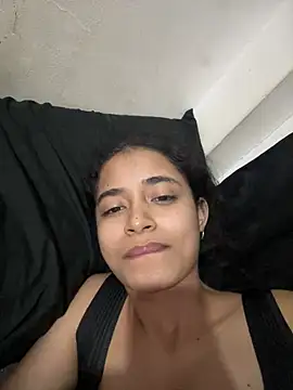 Ruxxxo18 live sex cam