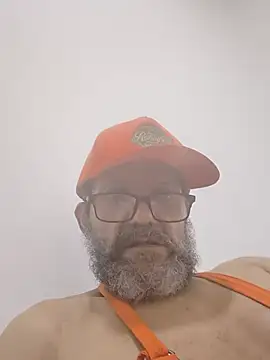 GiganticDot71 live sex cam