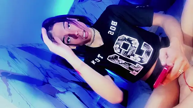Model: sexyhornyx_