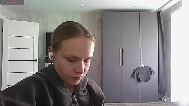 Annie_Cohn