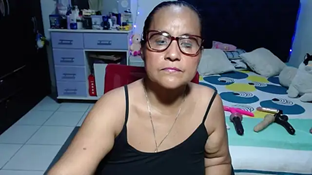 pervert_mommy_ live cam preview