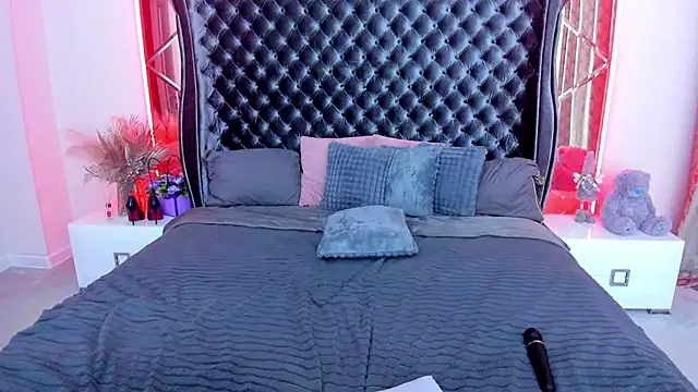 Rebecca_Diamond live cam preview