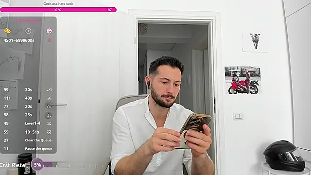 ZackFraser live cam on StripChat
