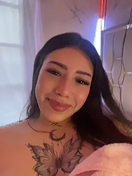 AshleyWinslow live cam on StripChat