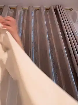 xiaoyizi20261 live cam on StripChat