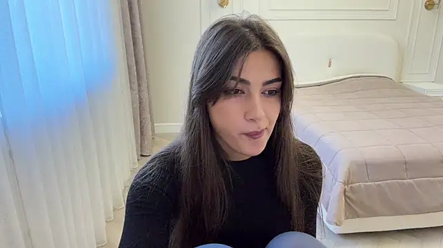 Marnera live cam on StripChat