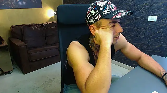 RomeoBodhi live cam preview