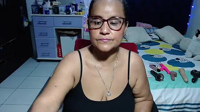 pervert_mommy_ live cam preview