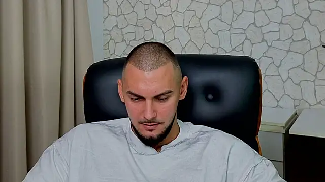 ClintMasters live sex cam