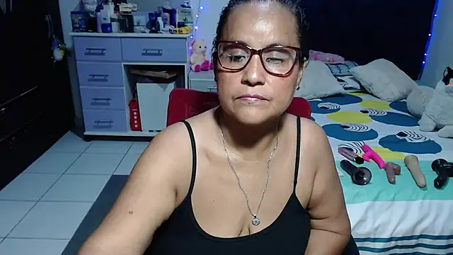 pervert_mommy_ live cam preview